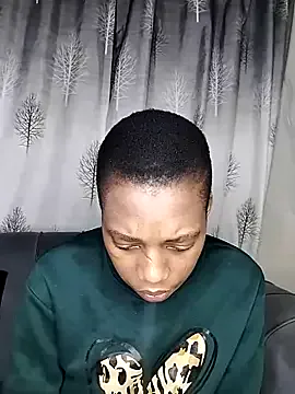 _Alicee_1 – webcam model profile photo Image 12