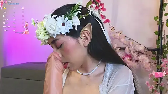 AellennaAA – webcam model profile photo Image 10