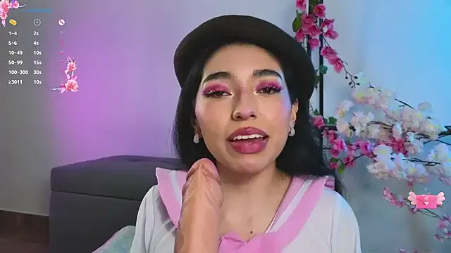 AellennaAA – webcam model profile photo Image 4