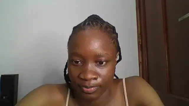 hina_porn – webcam model profile photo Image 19