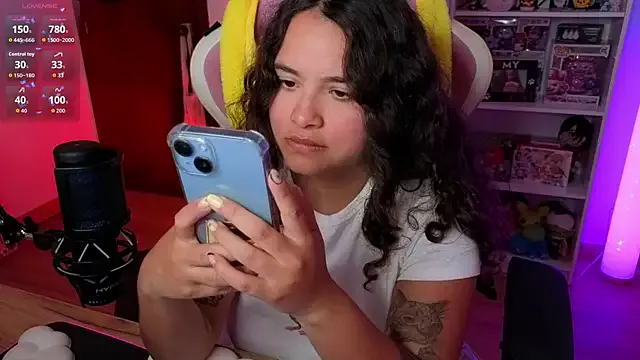 Humsafar-HDX-13 – webcam model profile photo Image 16