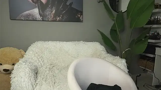 ZoeMendoza – webcam model profile photo Image 15