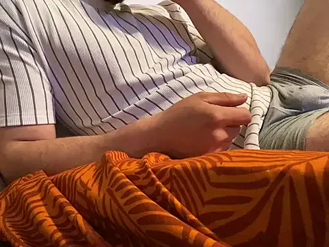 FroggyAnna – webcam model profile photo Image 3