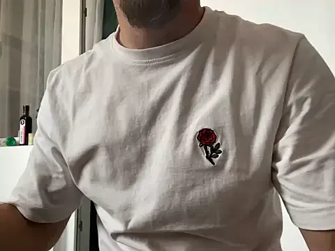 FroggyAnna – webcam model profile photo Image 5