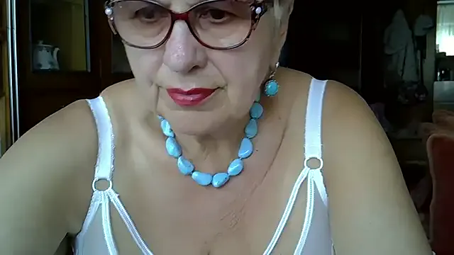 _Alice_1 – webcam model profile photo Image 11