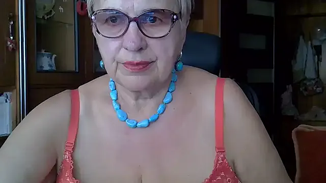_Alice_1 – webcam model profile photo Image 12