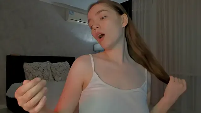 HaleyLyon – webcam model profile photo Image 4