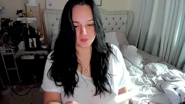 Sofiyaa_39 – webcam model profile photo Image 7