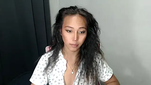 NANA_7 – webcam model profile photo Image 5