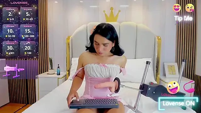 Latinaebony69 – webcam model profile photo Image 6