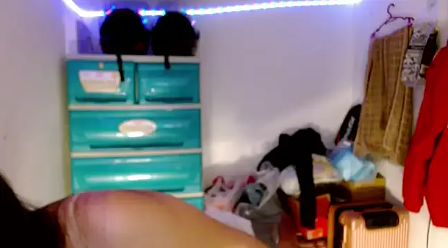 nam_tootsis – webcam model profile photo Image 1