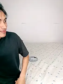 Yui-Ch – webcam model profile photo Image 16