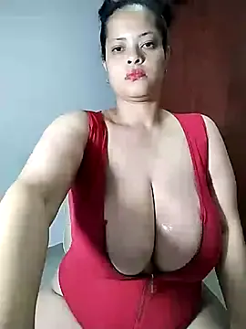 Sofiyaa_39 – webcam model profile photo Image 4