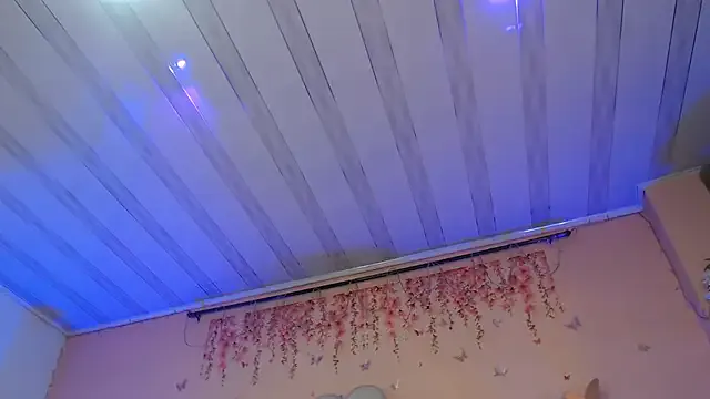 NANA_7 – webcam model profile photo Image 13