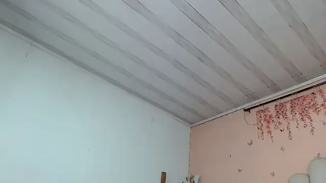 NANA_7 – webcam model profile photo Image 6