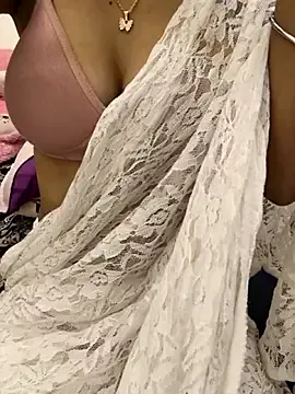 Priyajaanbaby – webcam model profile photo Image 8