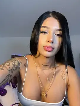 nam_tootsis – webcam model profile photo Image 1