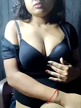 _Alicee_1 – webcam model profile photo Image 2