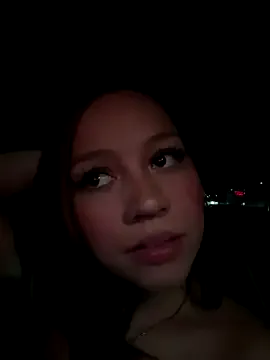 seraphine23 – webcam model profile photo Image 13