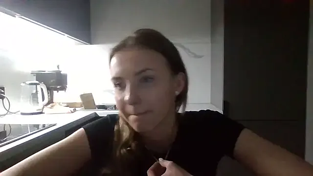 Yui-Ch – webcam model profile photo Image 10