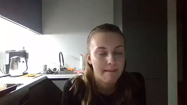 Yui-Ch – webcam model profile photo Image 17