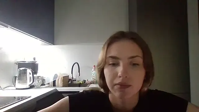 Yui-Ch – webcam model profile photo Image 3