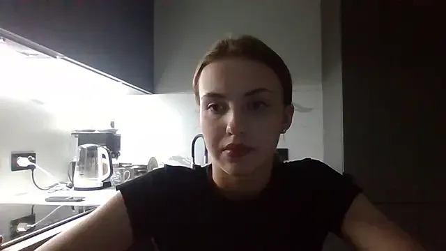 Yui-Ch – webcam model profile photo Image 4