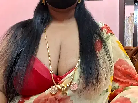 maataaan – webcam model profile photo Image 10