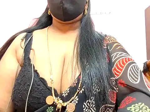 maataaan – webcam model profile photo Image 11