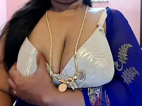 maataaan – webcam model profile photo Image 14