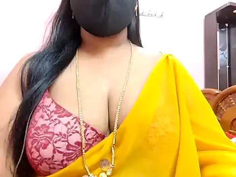 maataaan – webcam model profile photo Image 19