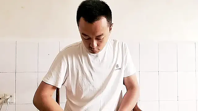 lkun9 – webcam model profile photo Image 12