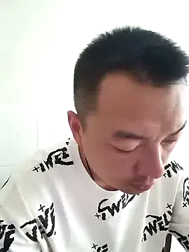 lkun9 – webcam model profile photo Image 9