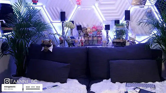 nathi_poyo – webcam model profile photo Image 19