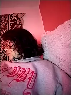 Yui-Ch – webcam model profile photo Image 13