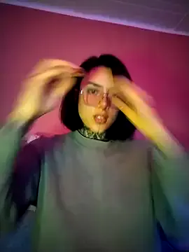 Yui-Ch – webcam model profile photo Image 6