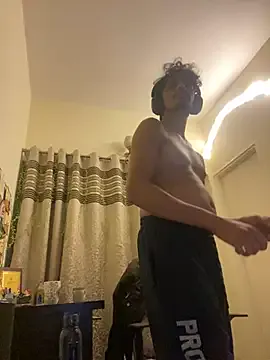 Megu_Melon – webcam model profile photo Image 19