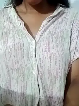 EvaCherry – webcam model profile photo Image 3