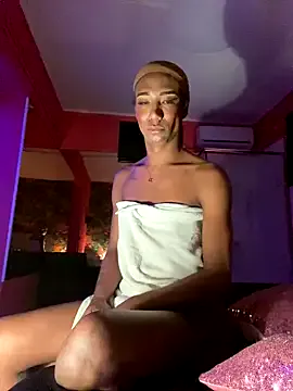  – webcam model profile photo Image 8