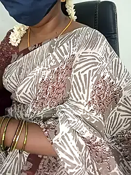 Tamil-hotwife Image 15