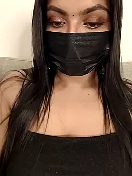 Sofiyaa_39 – webcam model profile photo Image 7