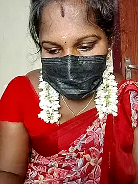 maataaan – webcam model profile photo Image 10
