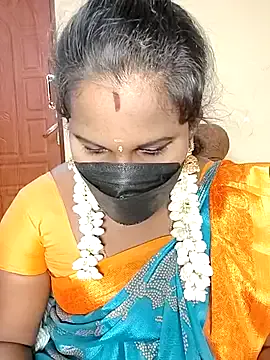 maataaan – webcam model profile photo Image 18