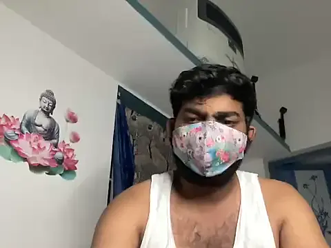 zui_lu – webcam model profile photo Image 2