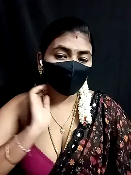 hina_porn – webcam model profile photo Image 14