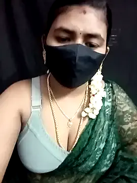 hina_porn – webcam model profile photo Image 15