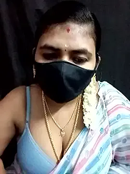 hina_porn – webcam model profile photo Image 17
