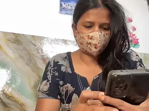 yiyi5588 – webcam model profile photo Image 17