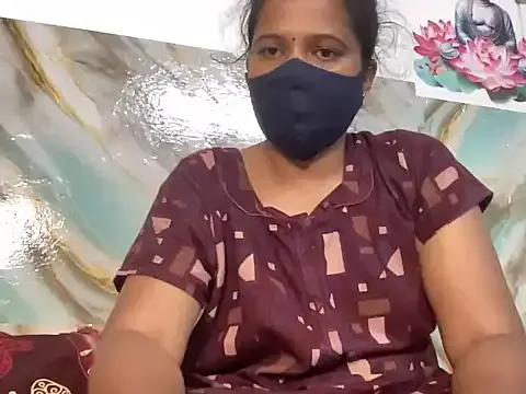 yiyi5588 – webcam model profile photo Image 18