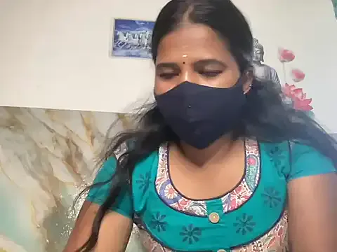 yiyi5588 – webcam model profile photo Image 19